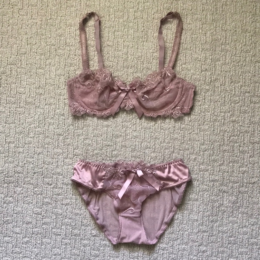 Rose Pink Lace Lingerie Set